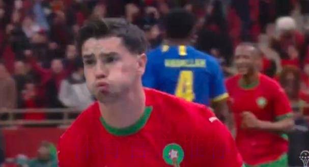 安帅:我们可能不配获胜 迪亚斯明天会评估伤势